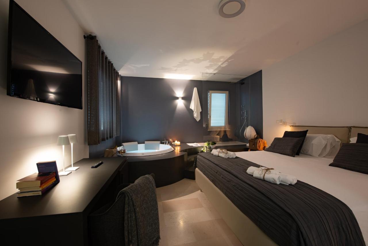 Suite1212 - Rattazzi Monopoli Exteriör bild